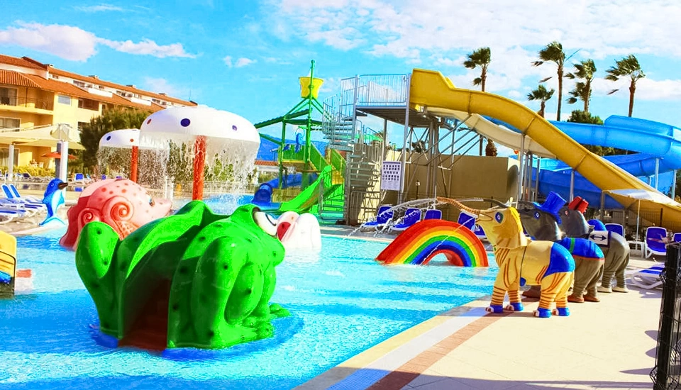 هتل افسیا هالیدی بیچ کلاب کوش آداسی